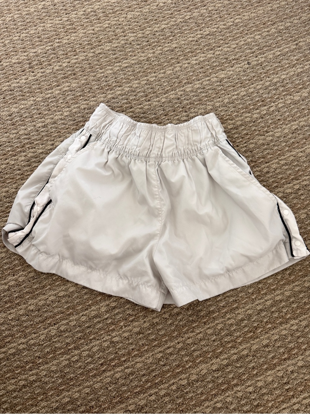 Under Armour Light Gray Women’s Elastic Waist Shorts